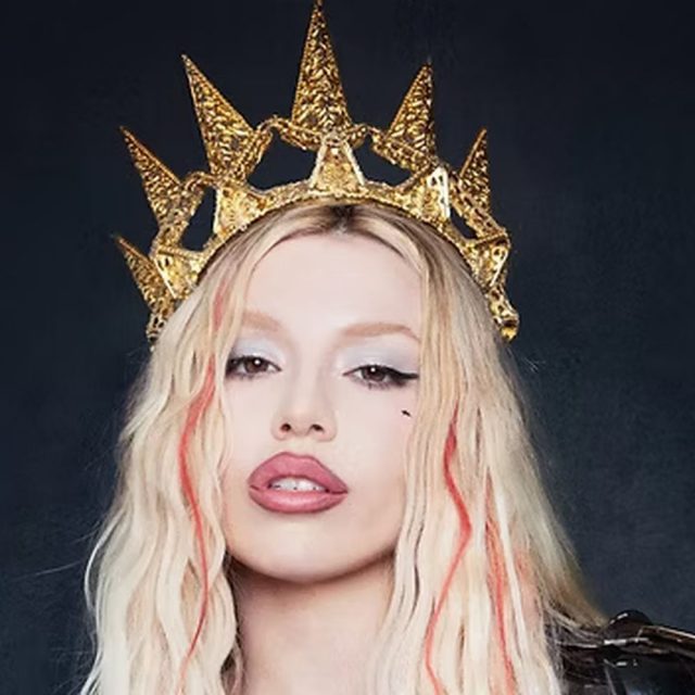 Нова ера чи добре забуте старе? Ейва Макс презентує сингл «Kill It Queen»