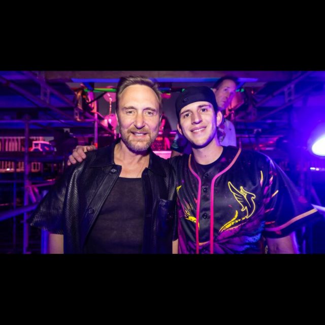 «Die Living»: колаборація, якої ніхто не очікував. Illenium, David Guetta та кантрі-зірка Dustin Lynch